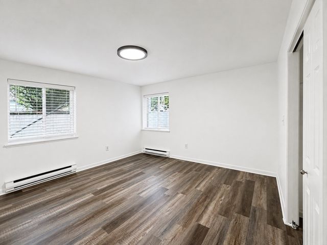 45 Oval Rd 8, Quincy, MA 02170