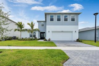 11453 SW Lyra Dr, Port St Lucie, FL 34987