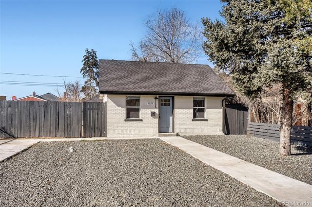 1525 Roslyn Street, Denver, CO 80220