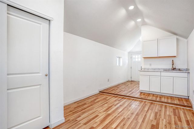 1525 Roslyn Street, Denver, CO 80220