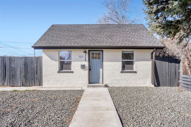 1525 Roslyn Street, Denver, CO 80220