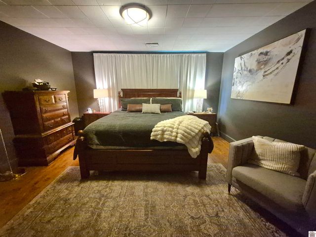 300 Cardinal Ln, Paducah, KY 42001