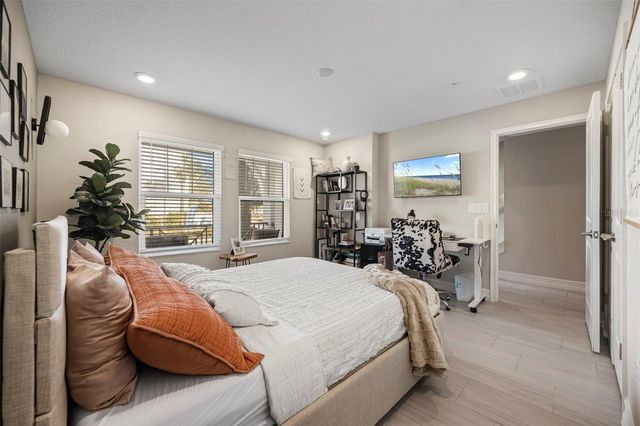 5351 BRIDGE STREET 2, Tampa, FL 33611