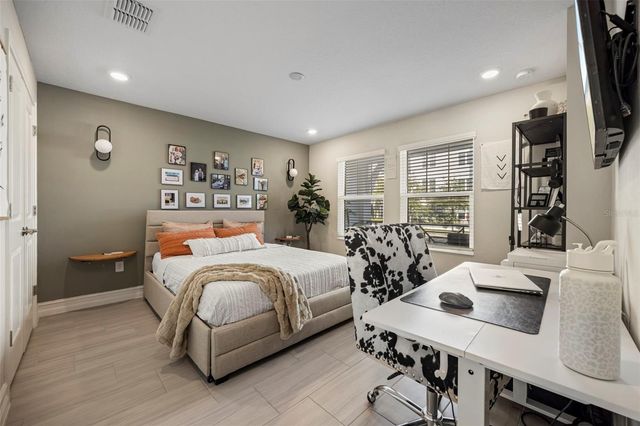 5351 BRIDGE STREET 2, Tampa, FL 33611