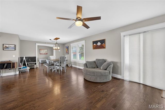 8 Guyenne Drive, Lake St Louis, MO 63367