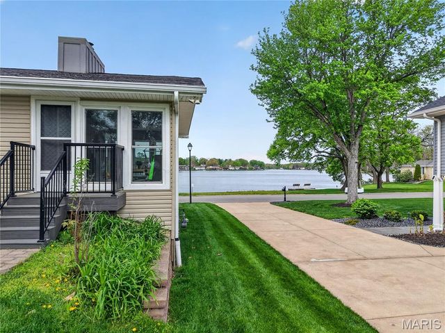 8 Guyenne Drive, Lake St Louis, MO 63367