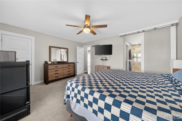 8 Guyenne Drive, Lake St Louis, MO 63367