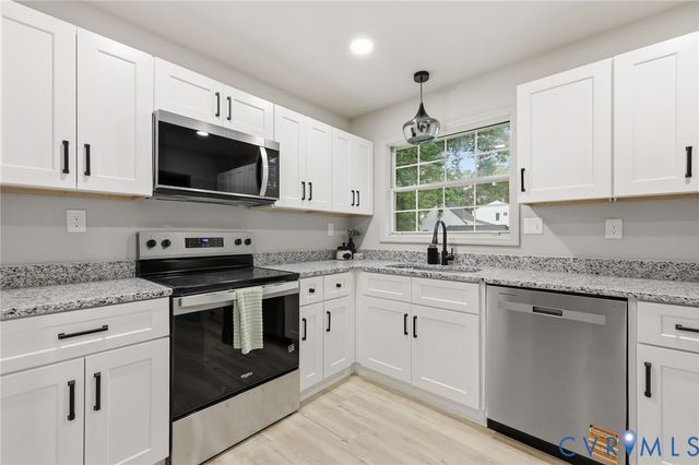 6033 Barrister Rd, Chester, VA 23832