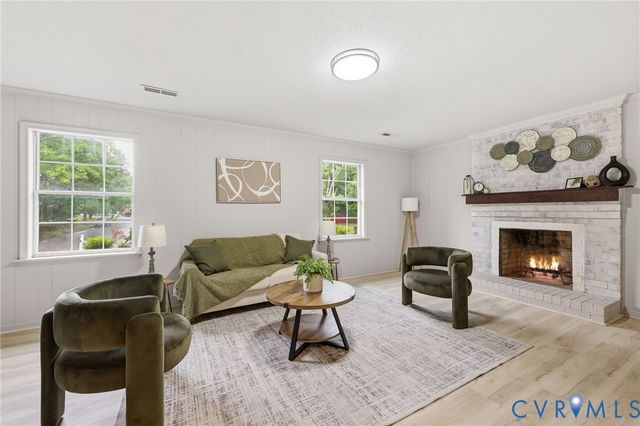 6033 Barrister Rd, Chester, VA 23832