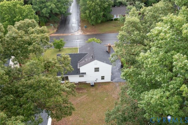 6033 Barrister Rd, Chester, VA 23832