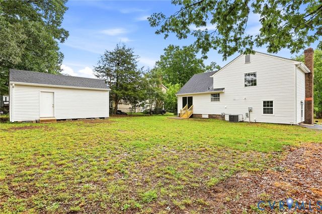 6033 Barrister Rd, Chester, VA 23832