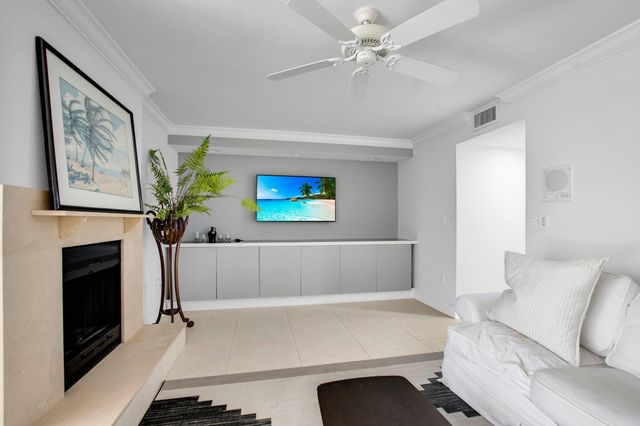 1222 Hillsboro Mile 11, Hillsboro Beach, FL 33062