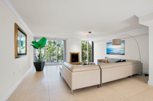 1222 Hillsboro Mile 11, Hillsboro Beach, FL 33062