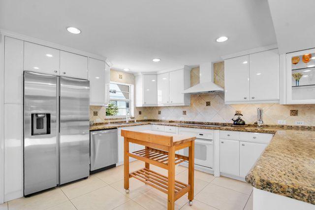 1222 Hillsboro Mile 11, Hillsboro Beach, FL 33062