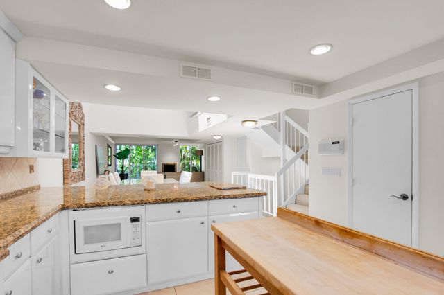1222 Hillsboro Mile 11, Hillsboro Beach, FL 33062
