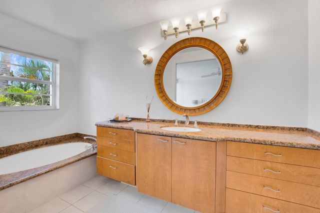 1222 Hillsboro Mile 11, Hillsboro Beach, FL 33062
