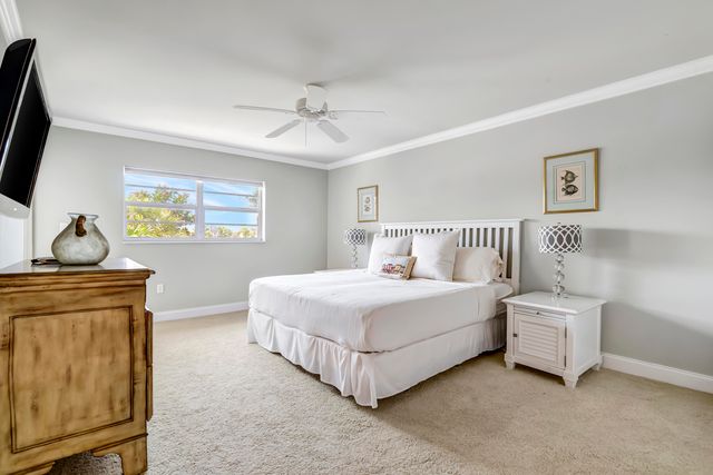 1222 Hillsboro Mile 11, Hillsboro Beach, FL 33062