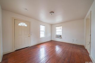 1516 Mexico, Castroville, TX 78009