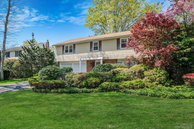 12 Kristi Lane, Lake Grove, NY 11755