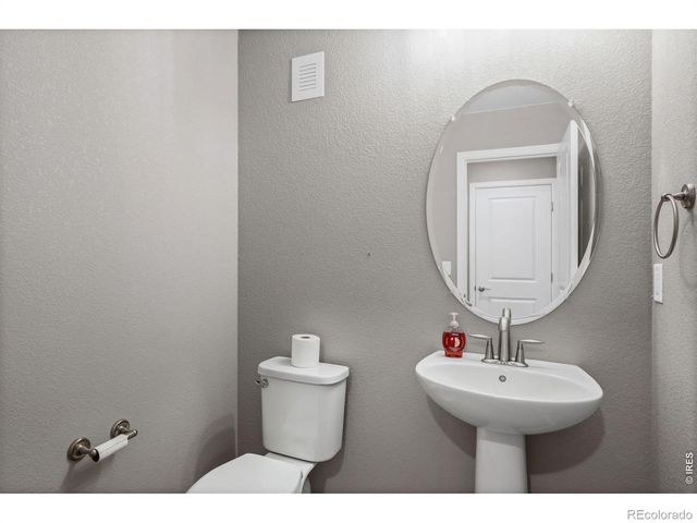 1150 Hornet Drive, Fort Collins, CO 80526