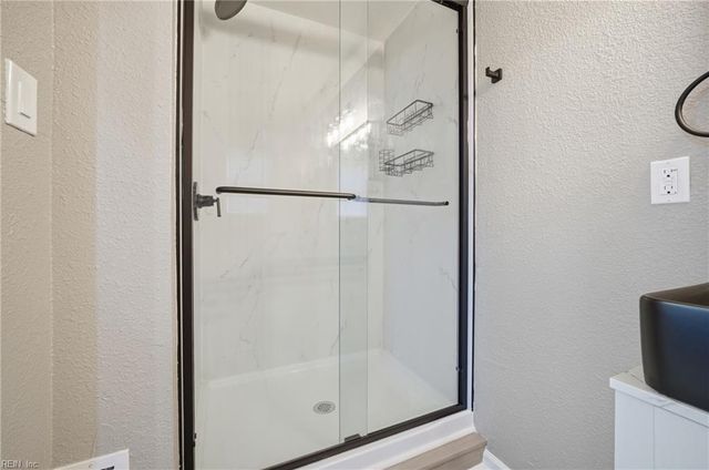 2425 Ambler AVE, Norfolk, VA 23513