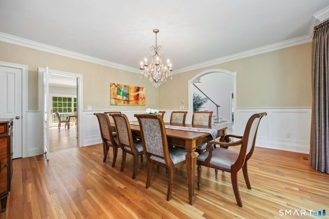 12 Woodbine Way, Stamford, CT 06903