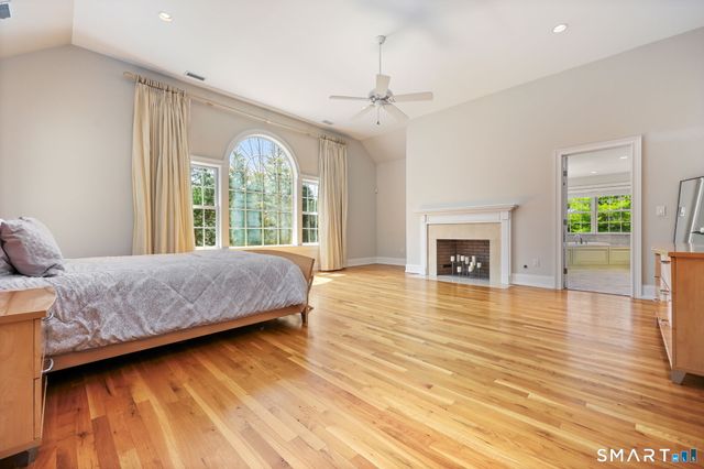 12 Woodbine Way, Stamford, CT 06903