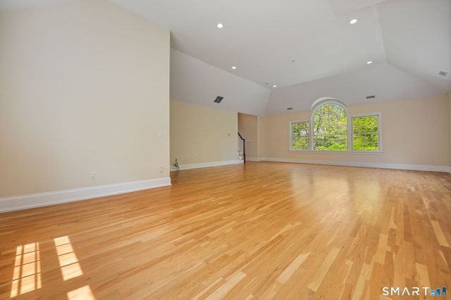 12 Woodbine Way, Stamford, CT 06903