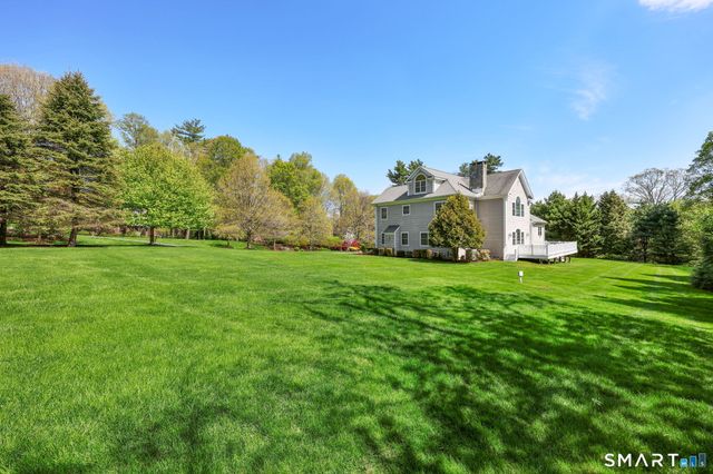 12 Woodbine Way, Stamford, CT 06903