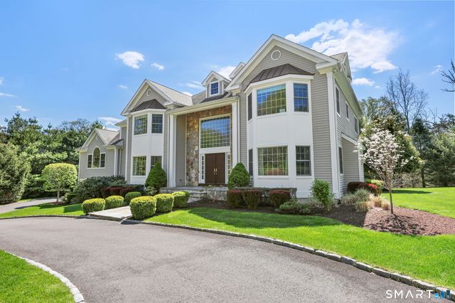 12 Woodbine Way, Stamford, CT 06903