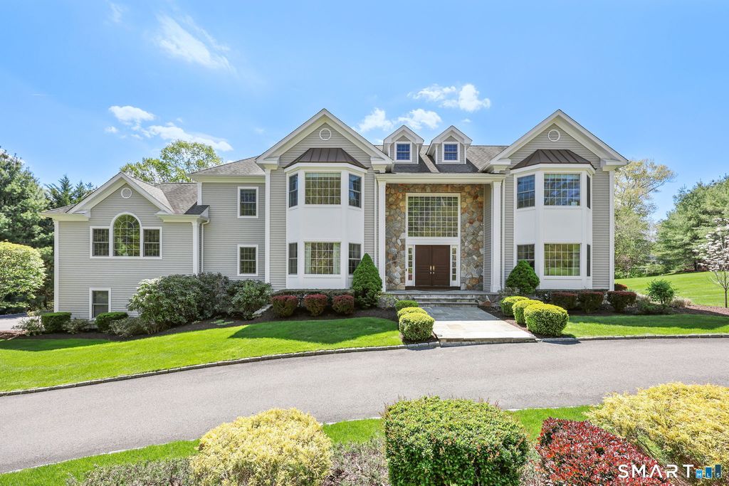 12 Woodbine Way, Stamford, CT 06903
