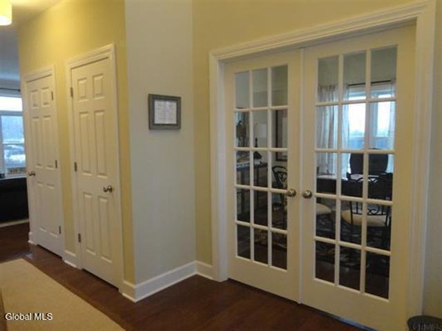 4 Karl Farm Road, Sand Lake, NY 12018