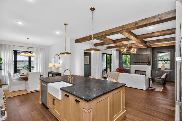 120 39th Ave, N, Nashville, TN 37209