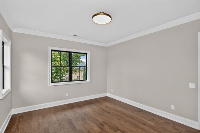 120 39th Ave, N, Nashville, TN 37209
