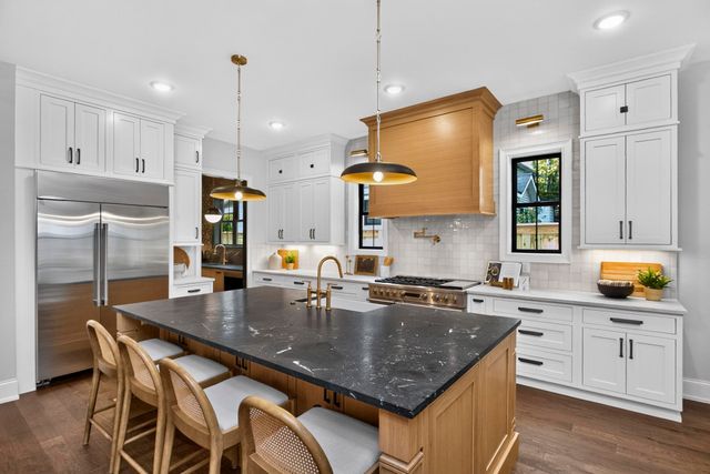 120 39th Ave, N, Nashville, TN 37209