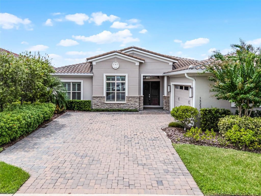 Image 1 of property listing at 13232 ALDERLEY DRIVE, Orlando, FL 32832