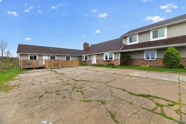 11280 Hegel Road, Goodrich, MI 48438