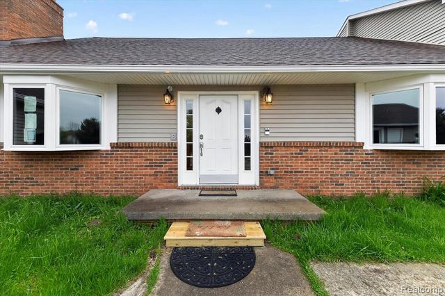 11280 Hegel Road, Goodrich, MI 48438