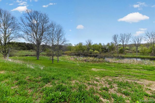 11280 Hegel Road, Goodrich, MI 48438