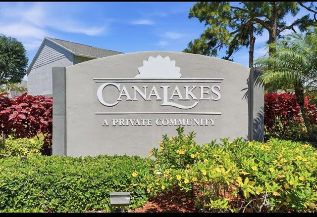4901 Pier Drive, Greenacres, FL 33463