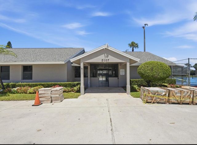 4901 Pier Drive, Greenacres, FL 33463