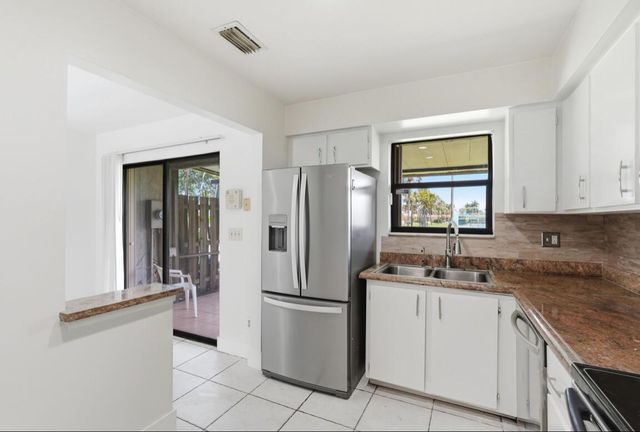 4901 Pier Drive, Greenacres, FL 33463