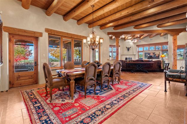 8 High Ridge Road, Santa Fe, NM 87506