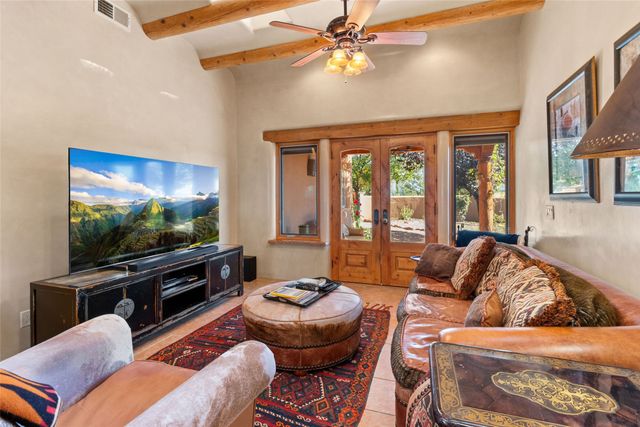 8 High Ridge Road, Santa Fe, NM 87506