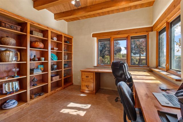 8 High Ridge Road, Santa Fe, NM 87506