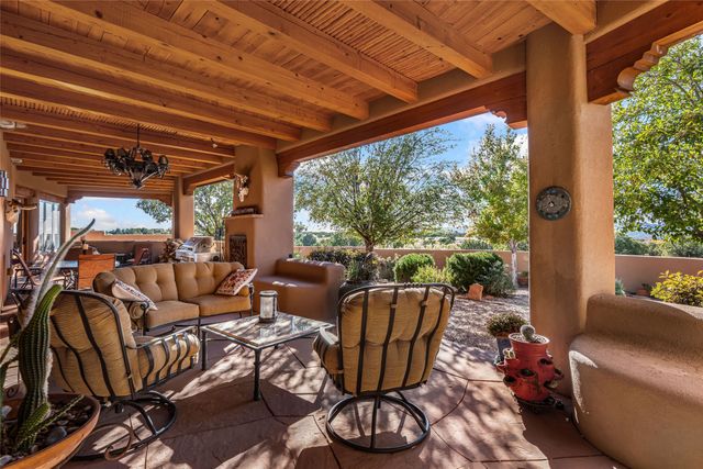 8 High Ridge Road, Santa Fe, NM 87506