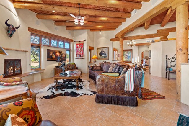 8 High Ridge Road, Santa Fe, NM 87506