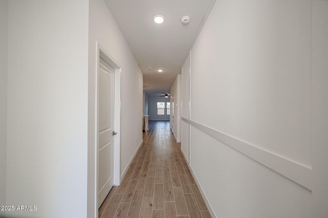 7986 W FRIER Drive, Glendale, AZ 85303