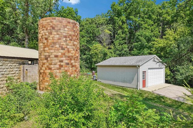 2348 Highway 92, Mount Horeb, WI 53572