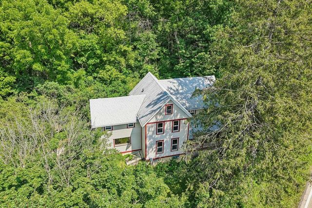 2348 Highway 92, Mount Horeb, WI 53572